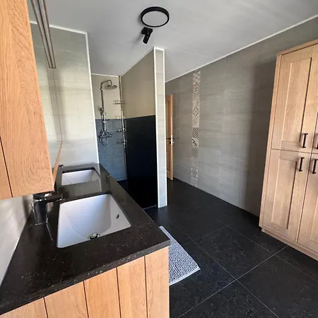 Maison De Zelte Holiday home